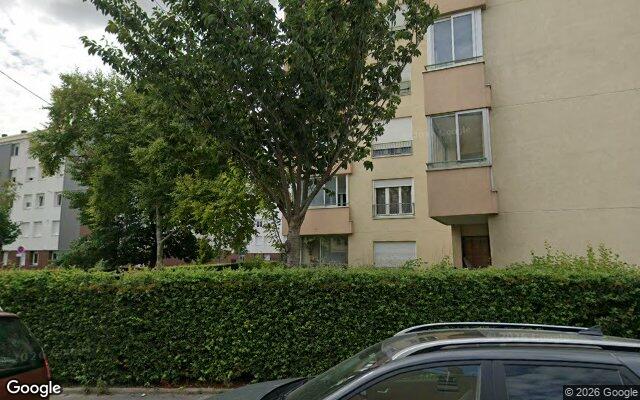 Façade : 6 -17 R Raymond Poincare, Reims